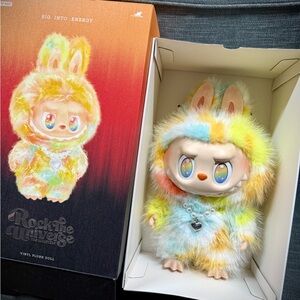 Pop Mart THE MONSTERS Big into Energy Series-ROCK THE UNIVERSE Vinyl Plush Doll